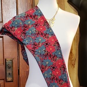 NWOT Lularoe TC Leggings. Floral Multi Color.